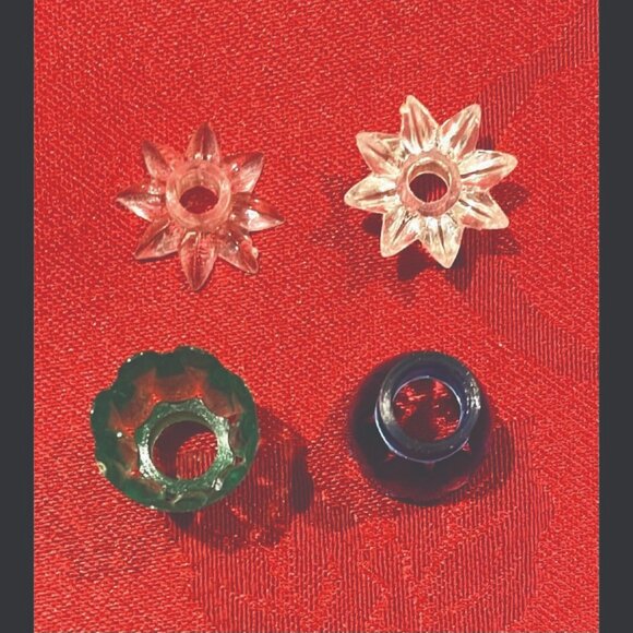 Vintage Christmas Light Reflectors – Flower & Starburst Designs (set of 32) - Picture 2 of 2